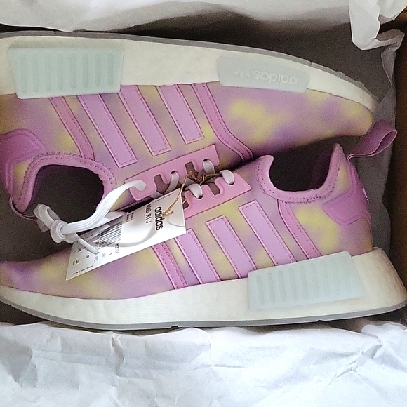 NMD_R1 J - Picture 4 of 6